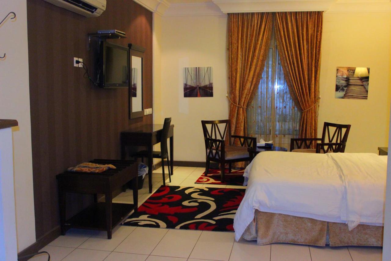 Al Harira Al Motamaiza Furnished 3*